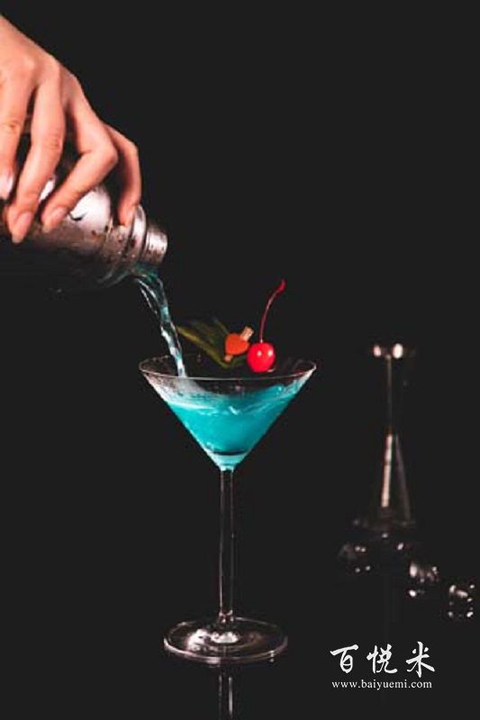 為什么調(diào)酒器都是單層不銹鋼的?有雙層抽真空的調(diào)酒器嗎?